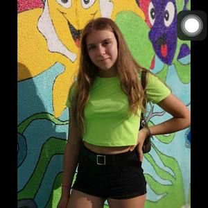 Meet your Posher, Jasmine